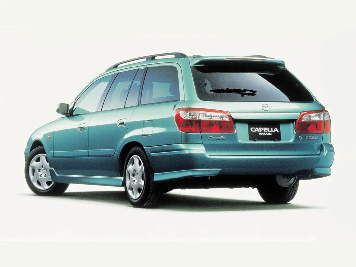 Mazda_Capella_6_generation__Estate_5-door__3.jpg