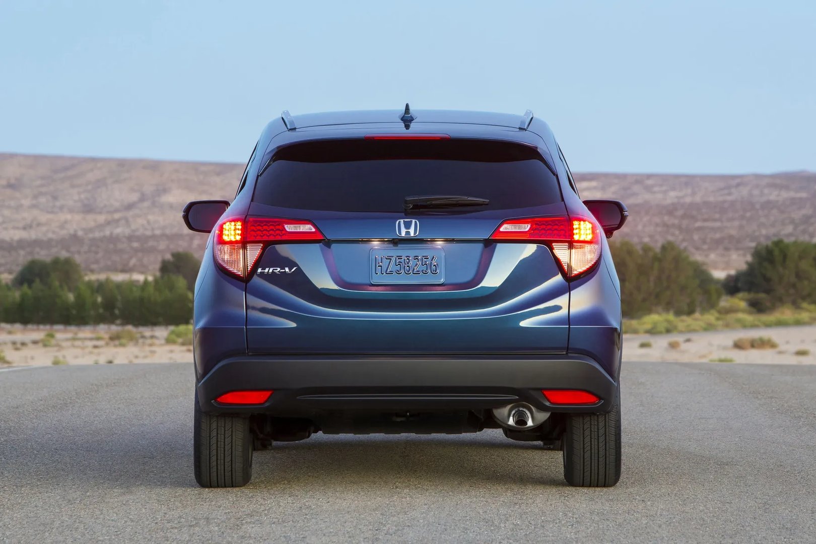Honda_HR-V_2_generation__SUV_5-doors__13.jpg