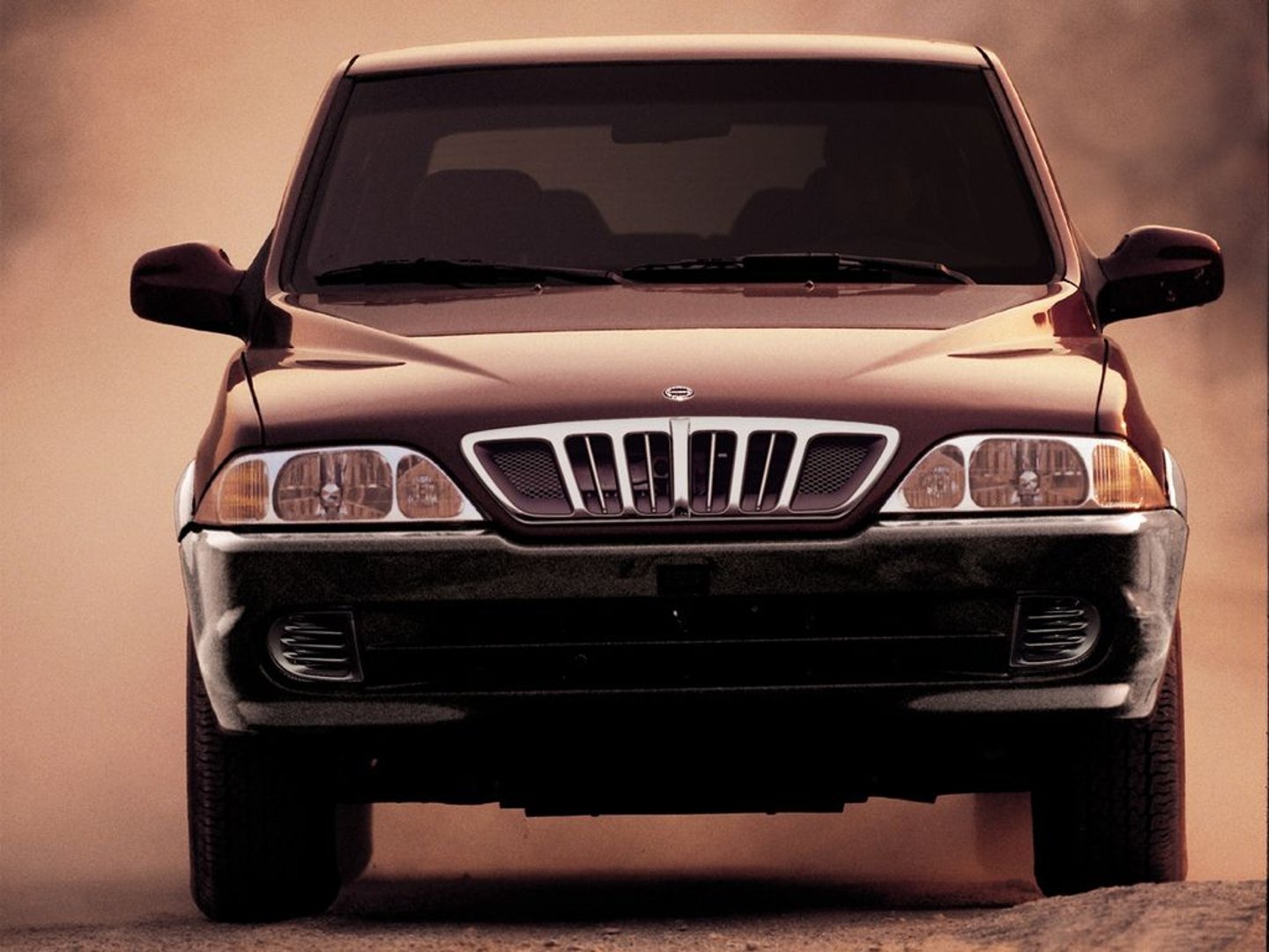 ssangyong_Musso_1_generation_restyling__SUV_5-doors__1.jpg