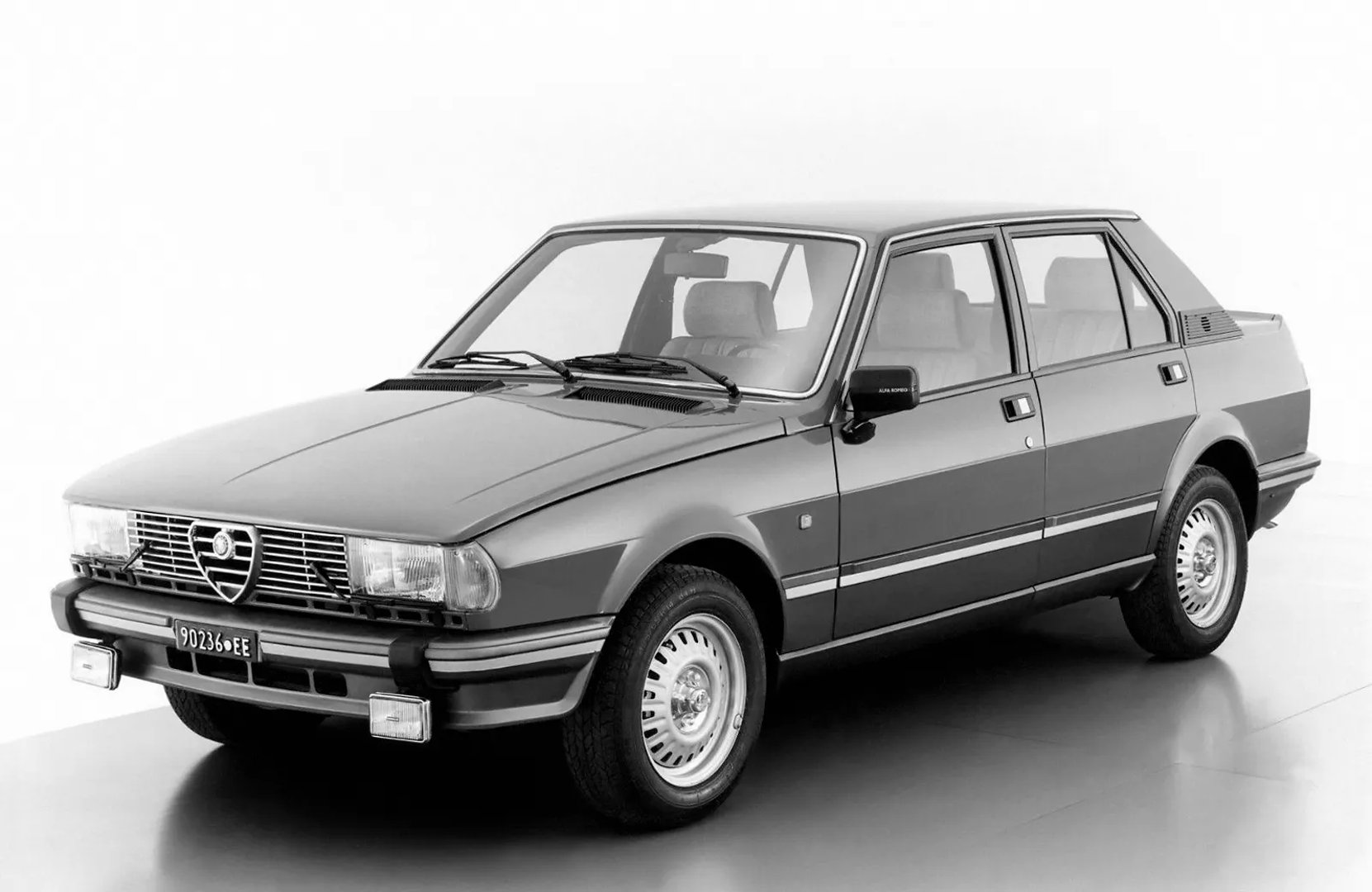 Alfa Romeo_Giulietta_2_generation__Sedan__9.jpg