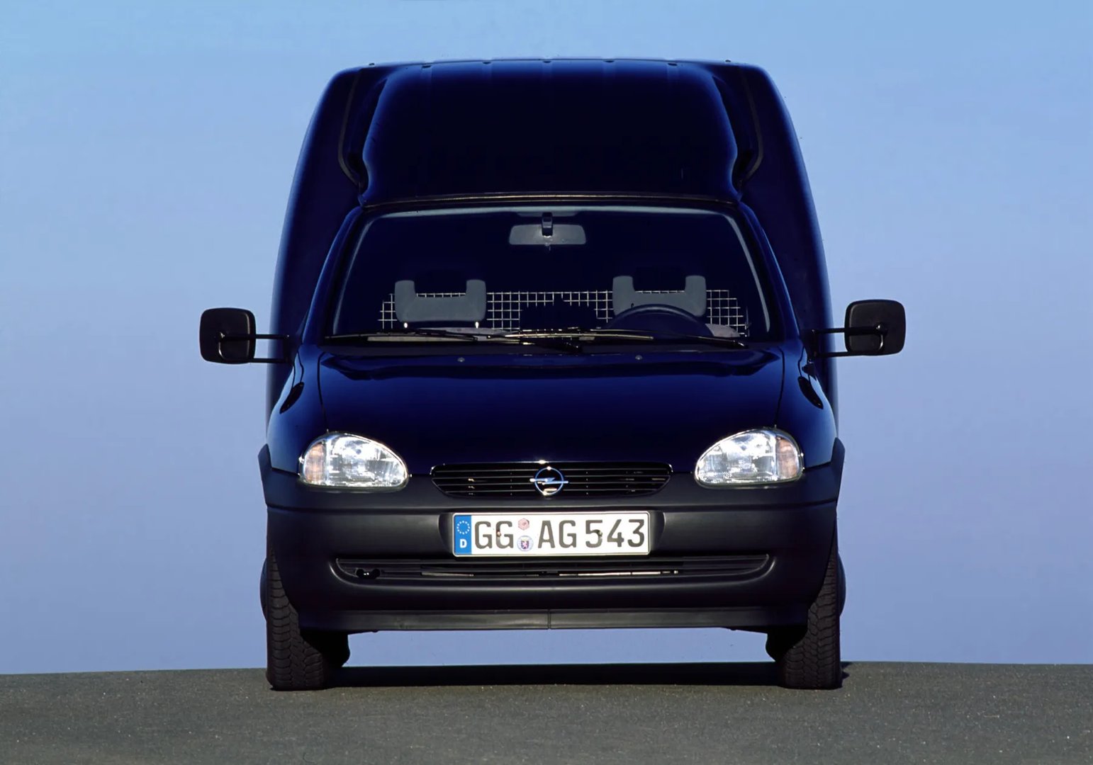 Opel_Combo_2_generation__Compact_Van__12.jpg