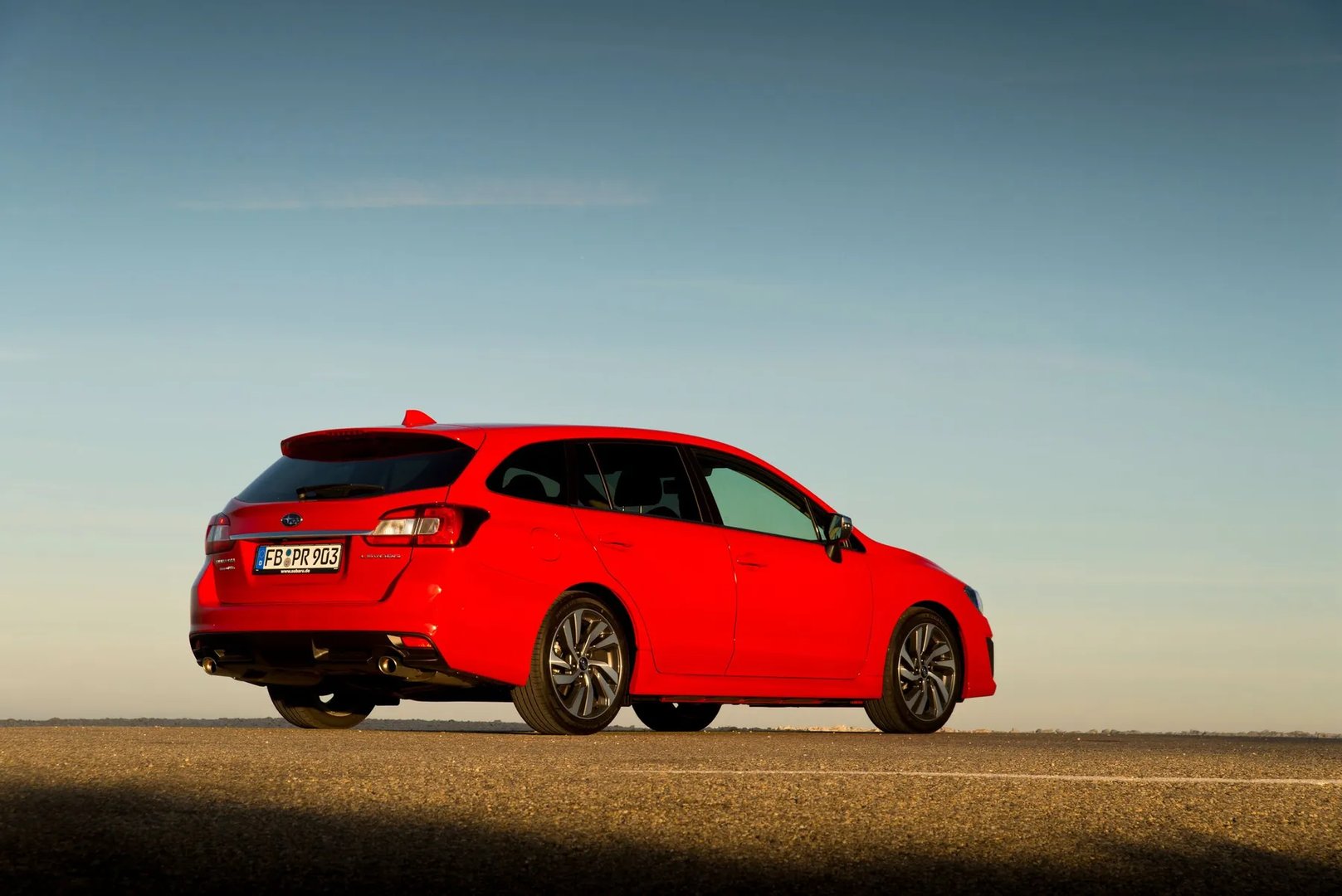 Subaru_Levorg_1_generation_restyling_1__Estate_5-door__2.jpg