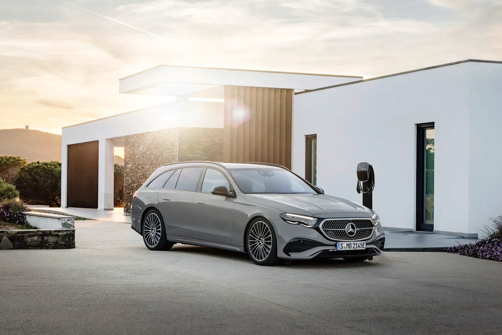 —  Estate 5-door