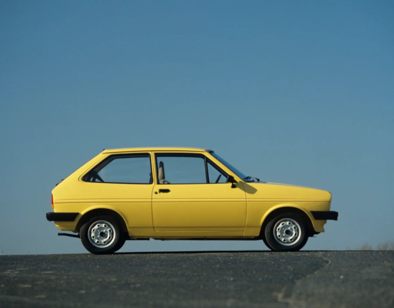 Ford_Fiesta_1_generation__Mini_3-doors__6.jpg