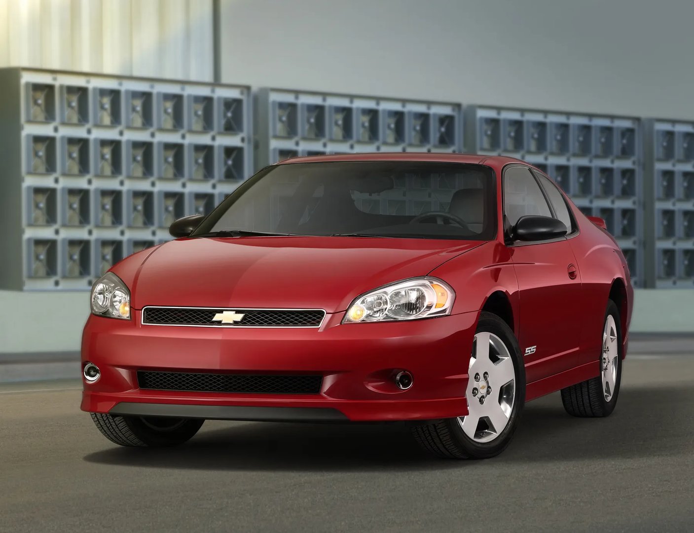 Chevrolet_Monte_Carlo_6_generation__Coupe__3.jpg