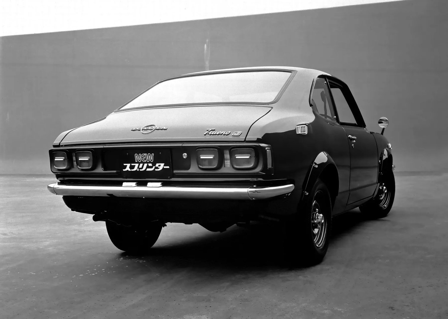 Toyota_Sprinter_Trueno_1_generation__Coupe__1.jpg