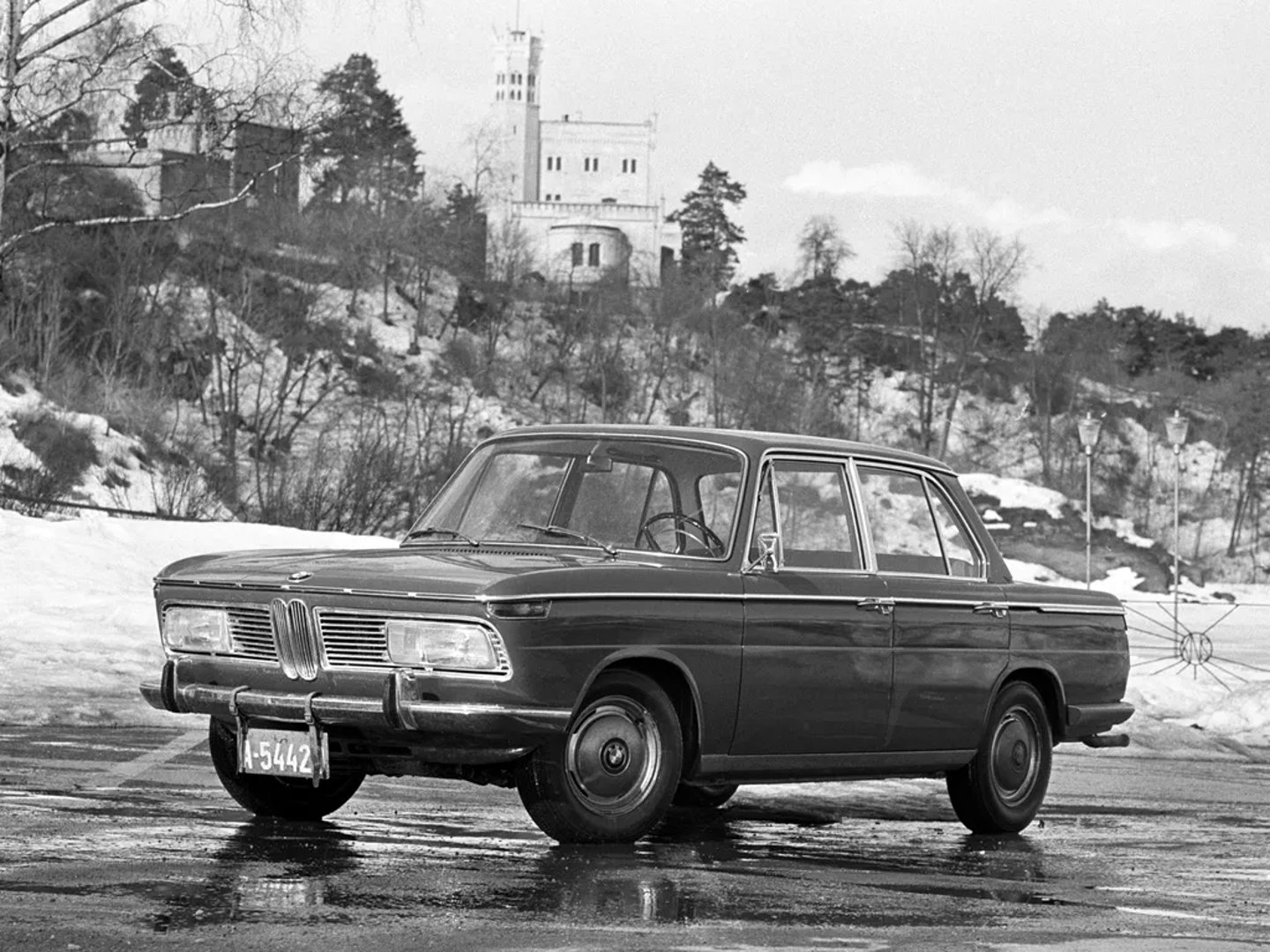 BMW_New_Class_4_generation__Sedan__1.jpg