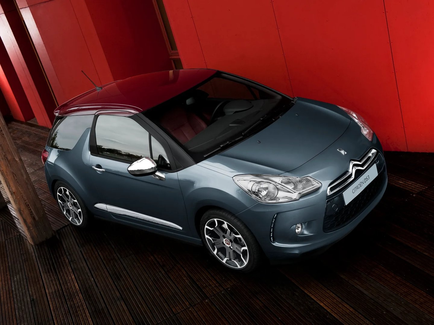 Citroen_DS3_1_generation__Mini_3-doors__8.jpg