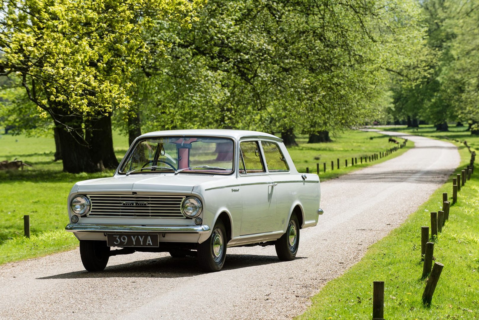 vauxhall_Viva_1_generation__Sedan_2-doors__2.jpg