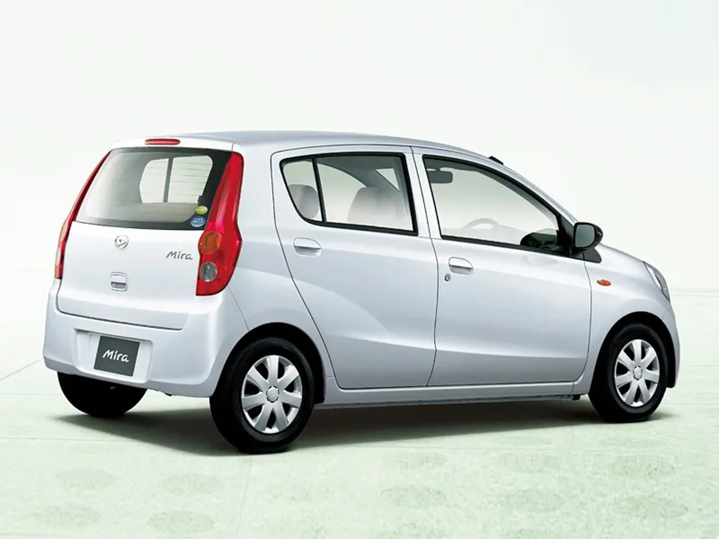 Daihatsu_Mira_7_generation__Mini_5-doors__1.jpg