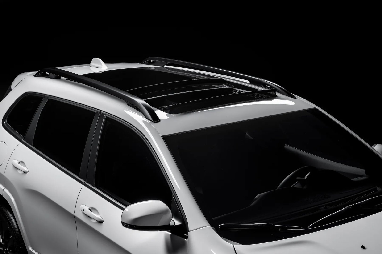 Jeep_Cherokee_5_generation_restyling__SUV_5-doors__11.jpg