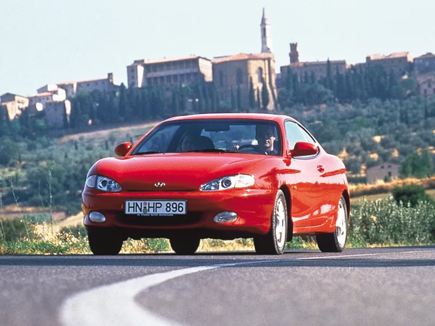 Hyundai_Coupe_1_generation__Coupe__2.jpg