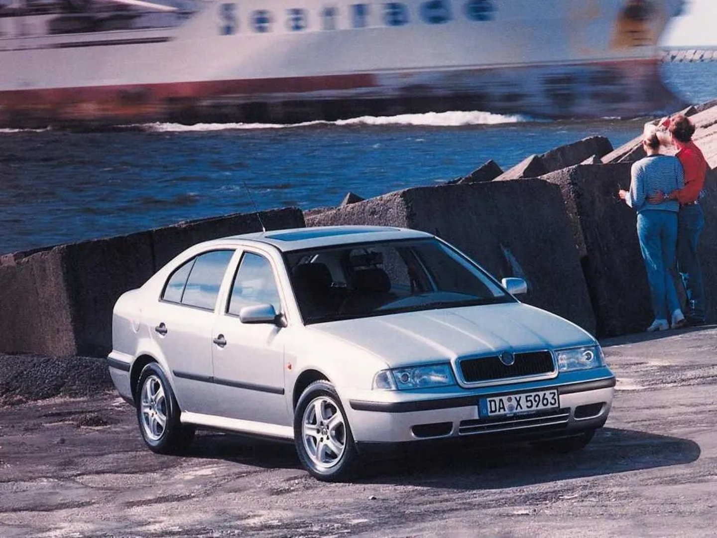 Skoda_Octavia_1_generation__Liftback__1.jpg