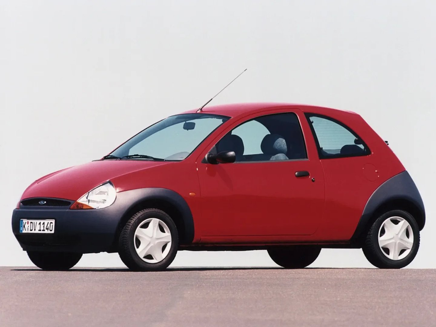 Ford_KA_1_generation__Mini_3-doors__4.jpg