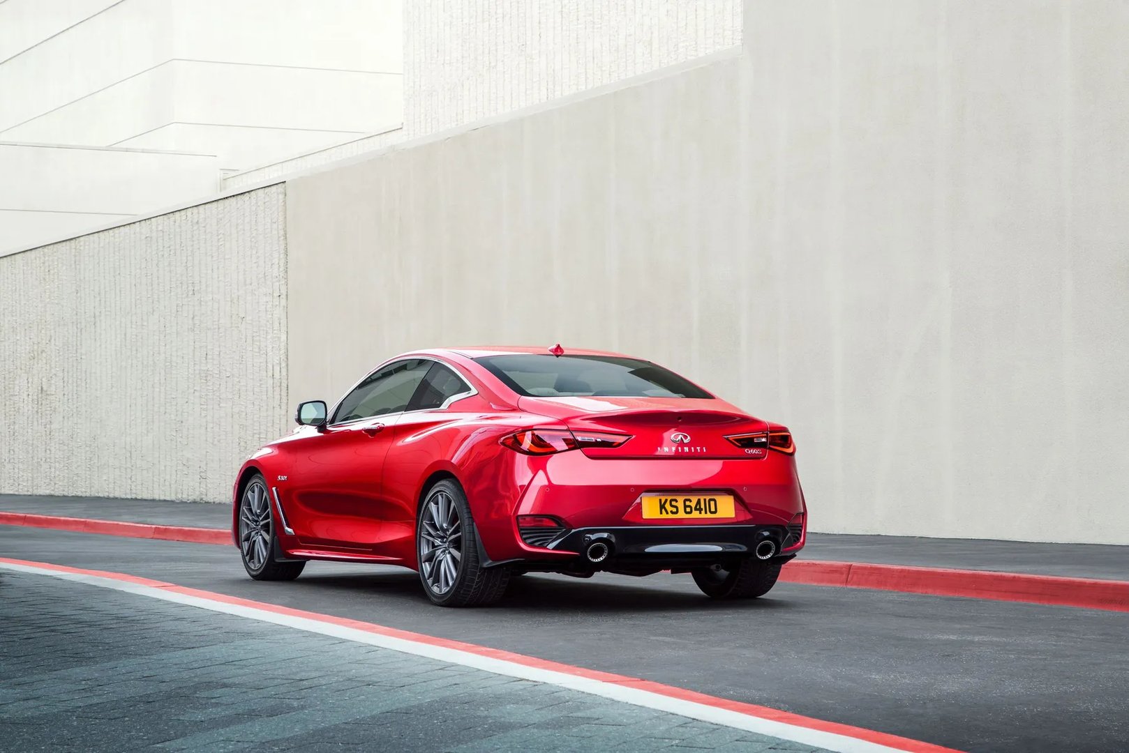 Infiniti_Q60_2_generation__Coupe__4.jpg
