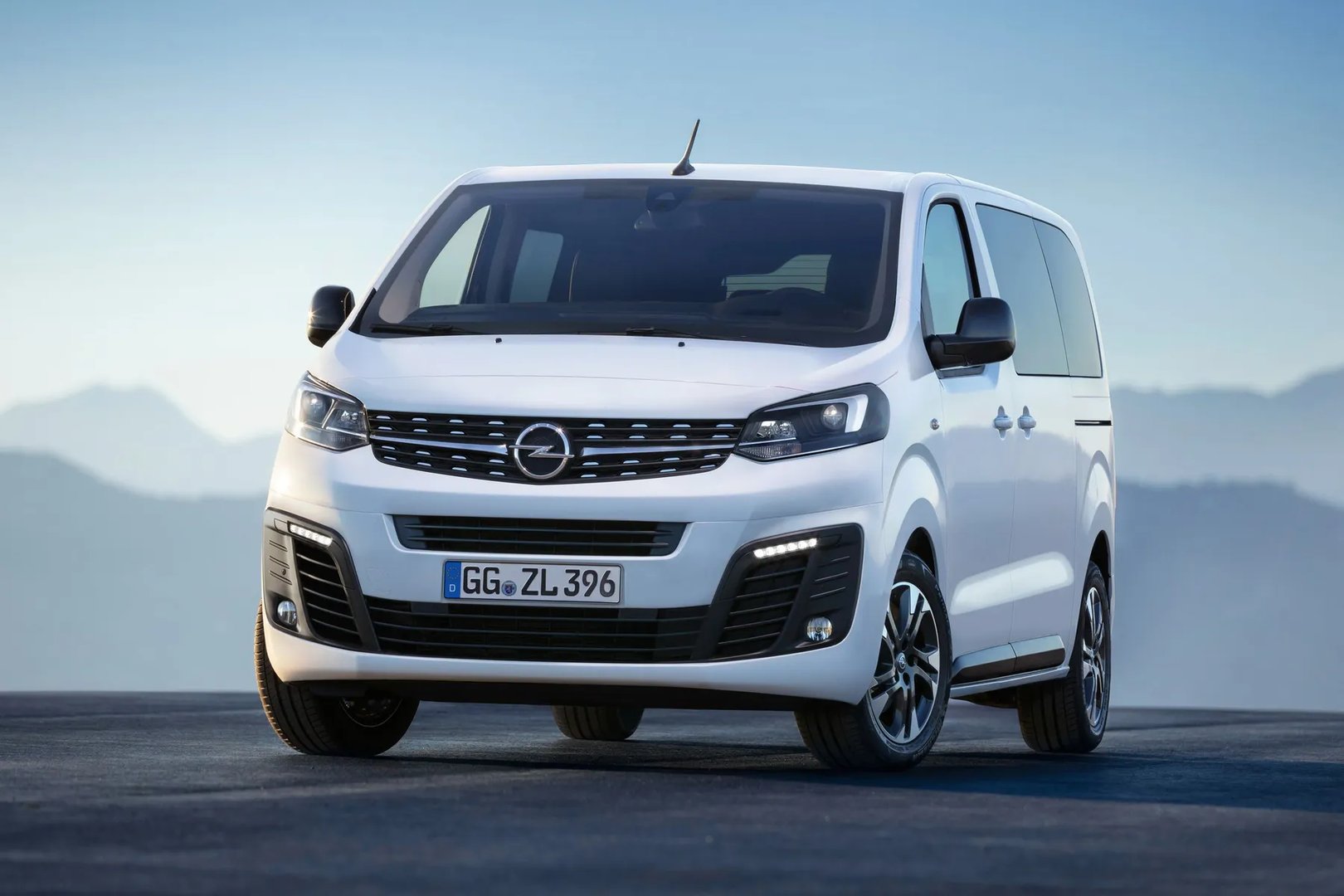 Opel Zafira Life 1 generation  Minivan