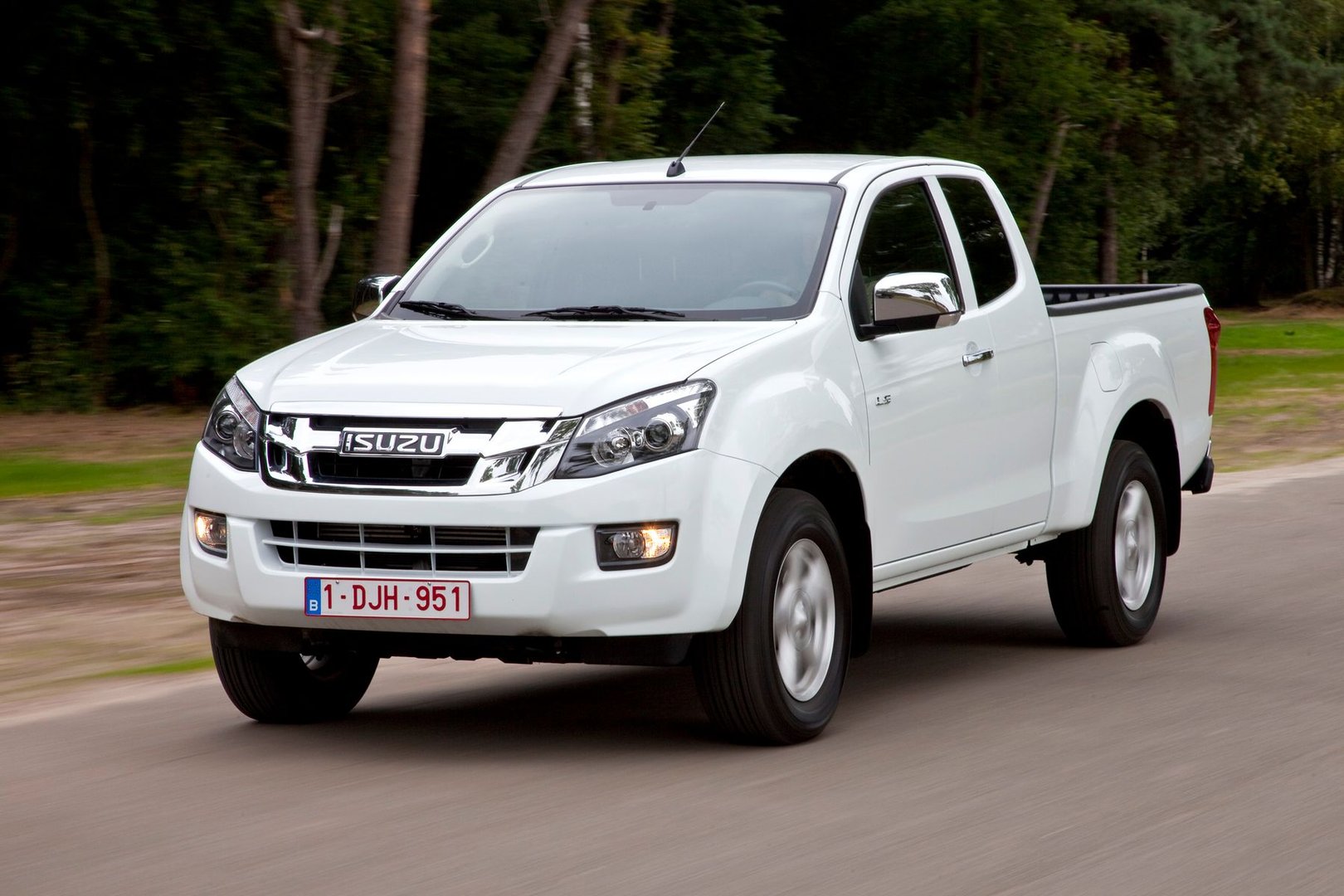isuzu_D-Max_2_generation__Pickup_1.5-cab__23.jpg