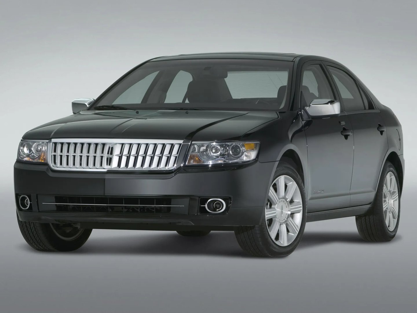 Lincoln_MKZ_1_generation__Sedan__1.jpg