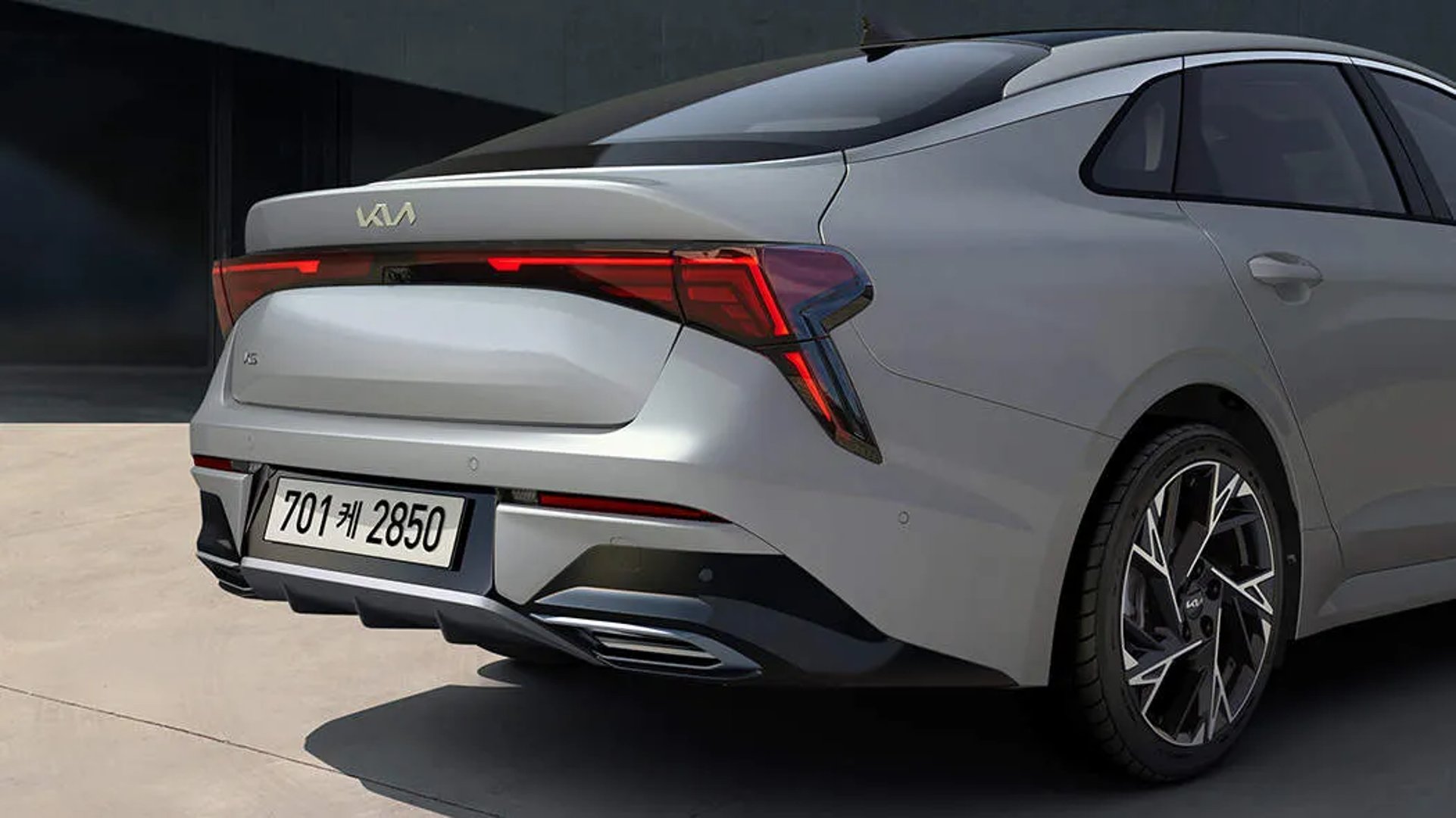 Kia_K5_3_generation_restyling__Sedan__11.jpg