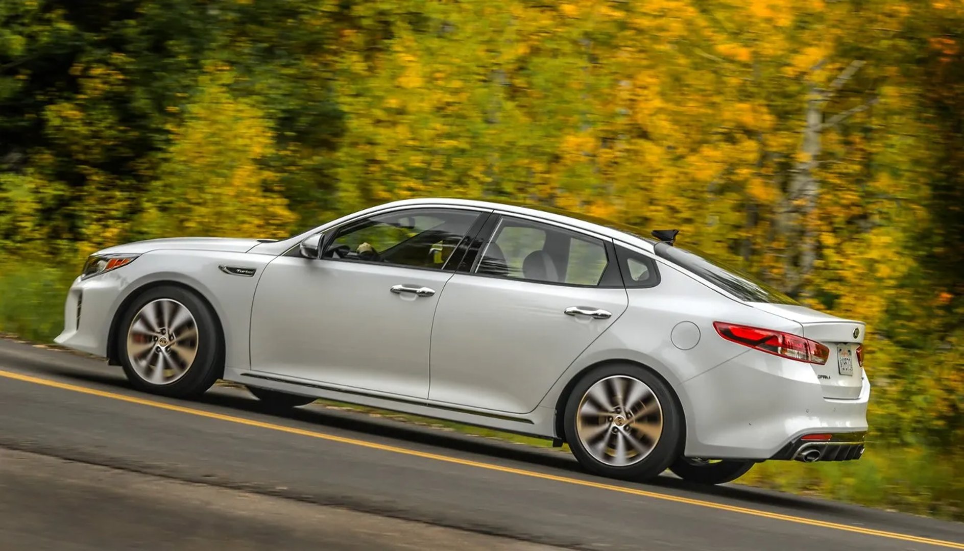 Kia_Optima_4_generation__Sedan__8.jpg