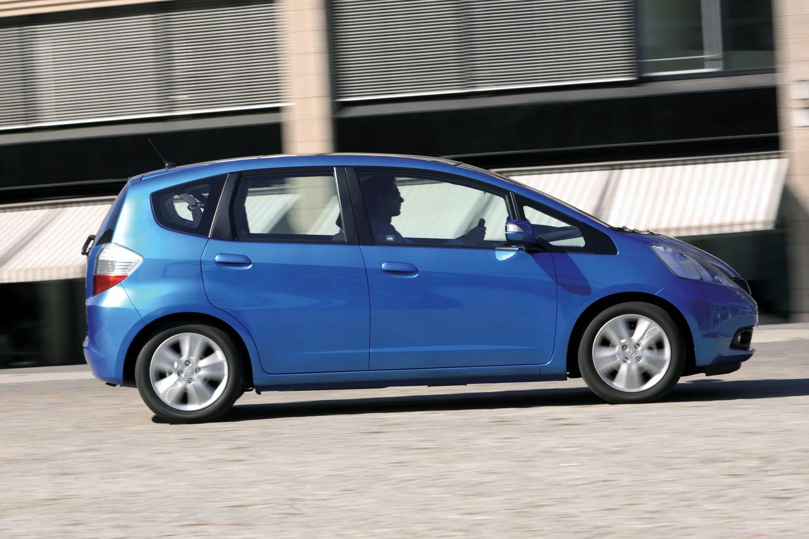 Honda_Jazz_2_generation__Mini_5-doors__12.jpg