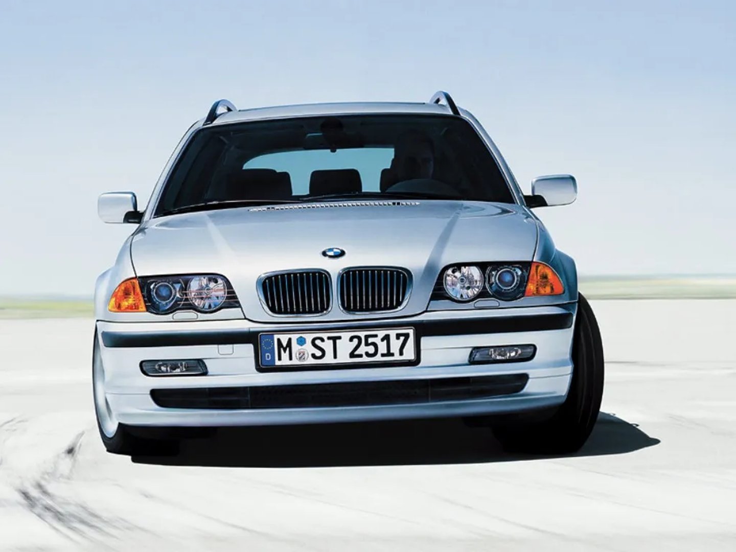 BMW_3_series_4_generation__Estate_5-door__3.jpg