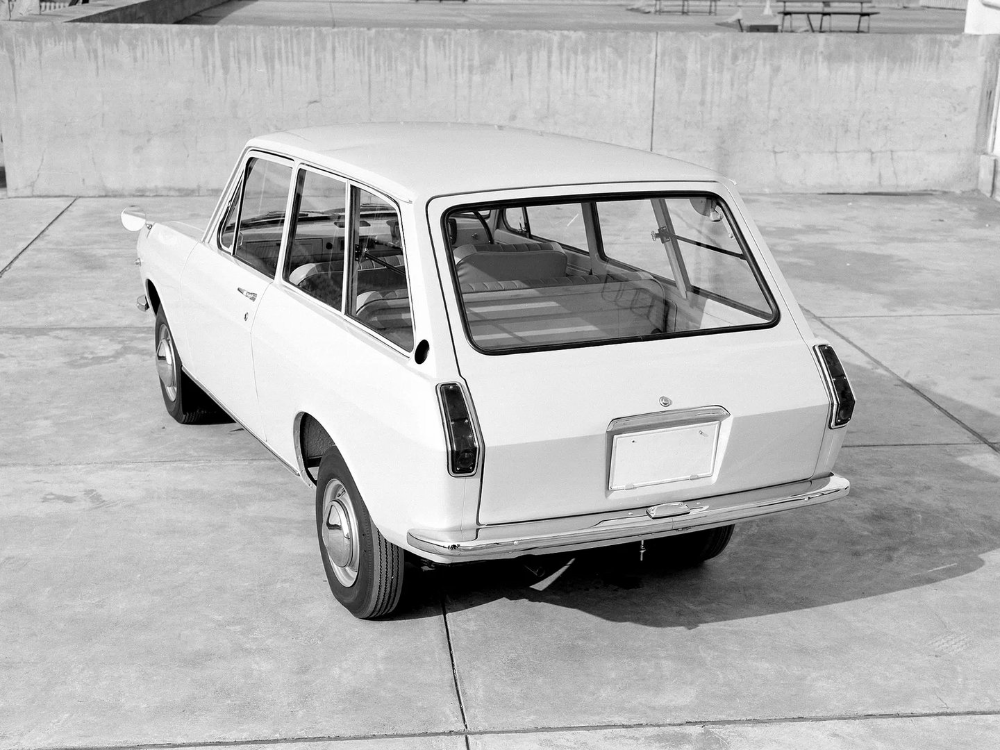 Nissan_Sunny_1_generation__Estate_3-door__1.jpg