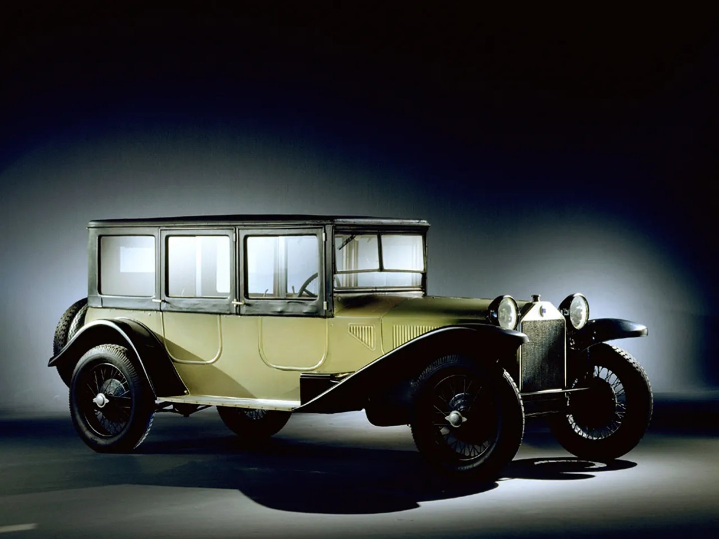 Lancia Lambda 1 generation  Sedan