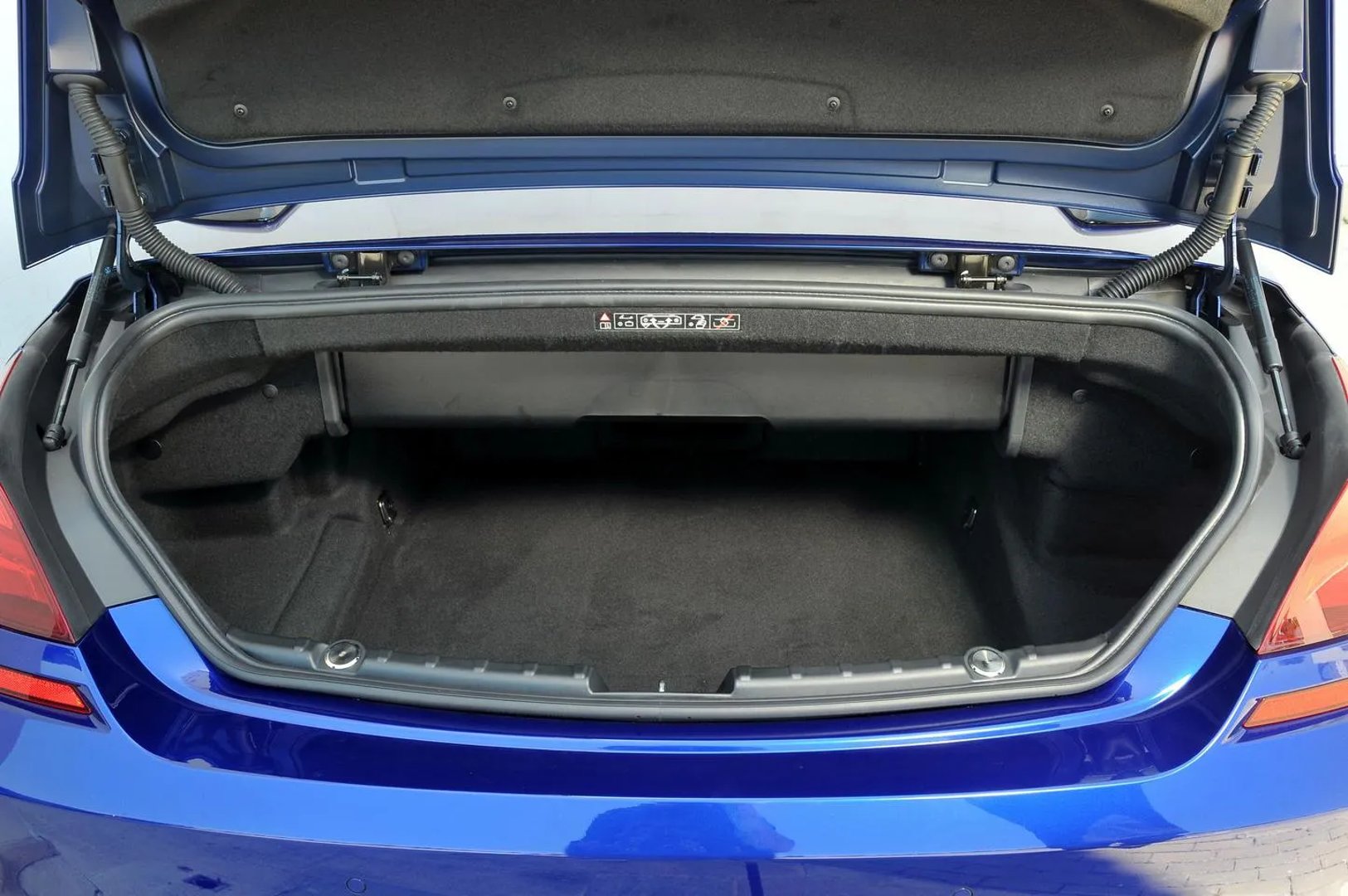 BMW_M6_3_generation__Cabrio__8.jpg