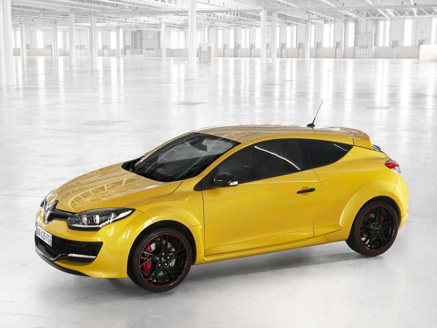 Renault_Megane_RS_3_generation_restyling__Hatchback_3-door__2.jpg