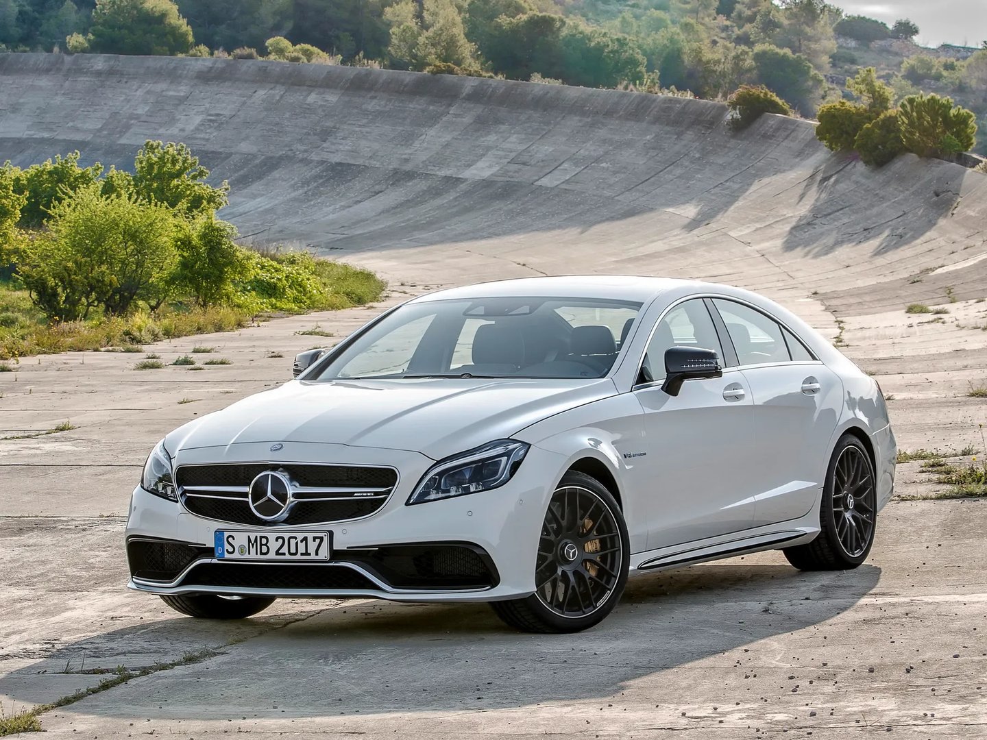 Mercedes_CLS_AMG_2_generation_restyling__Sedan__8.jpg