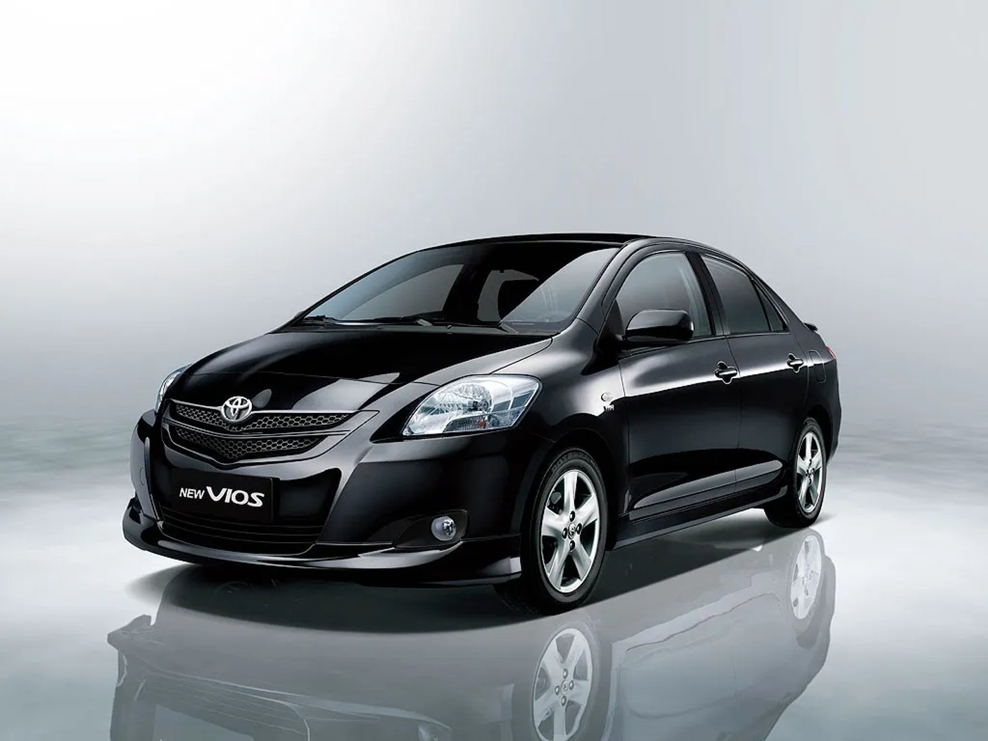 Toyota_Vios_2_generation__Sedan__5.jpg