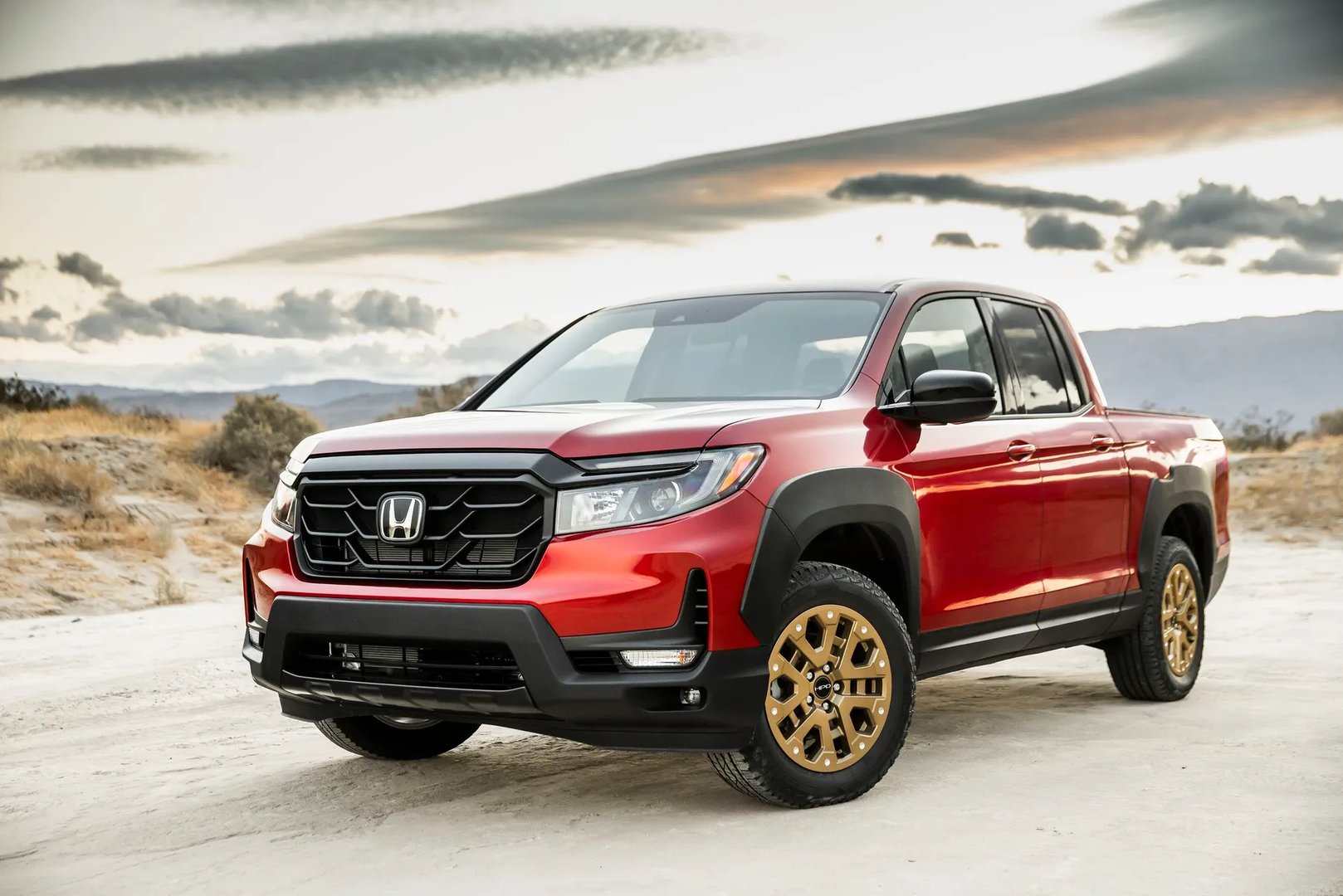 Honda_Ridgeline_2_generation_restyling__Pickup_double-cab__4.jpg