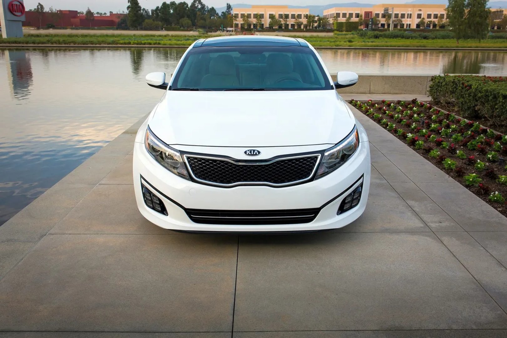 Kia_Optima_3_generation_restyling__Sedan__3.jpg