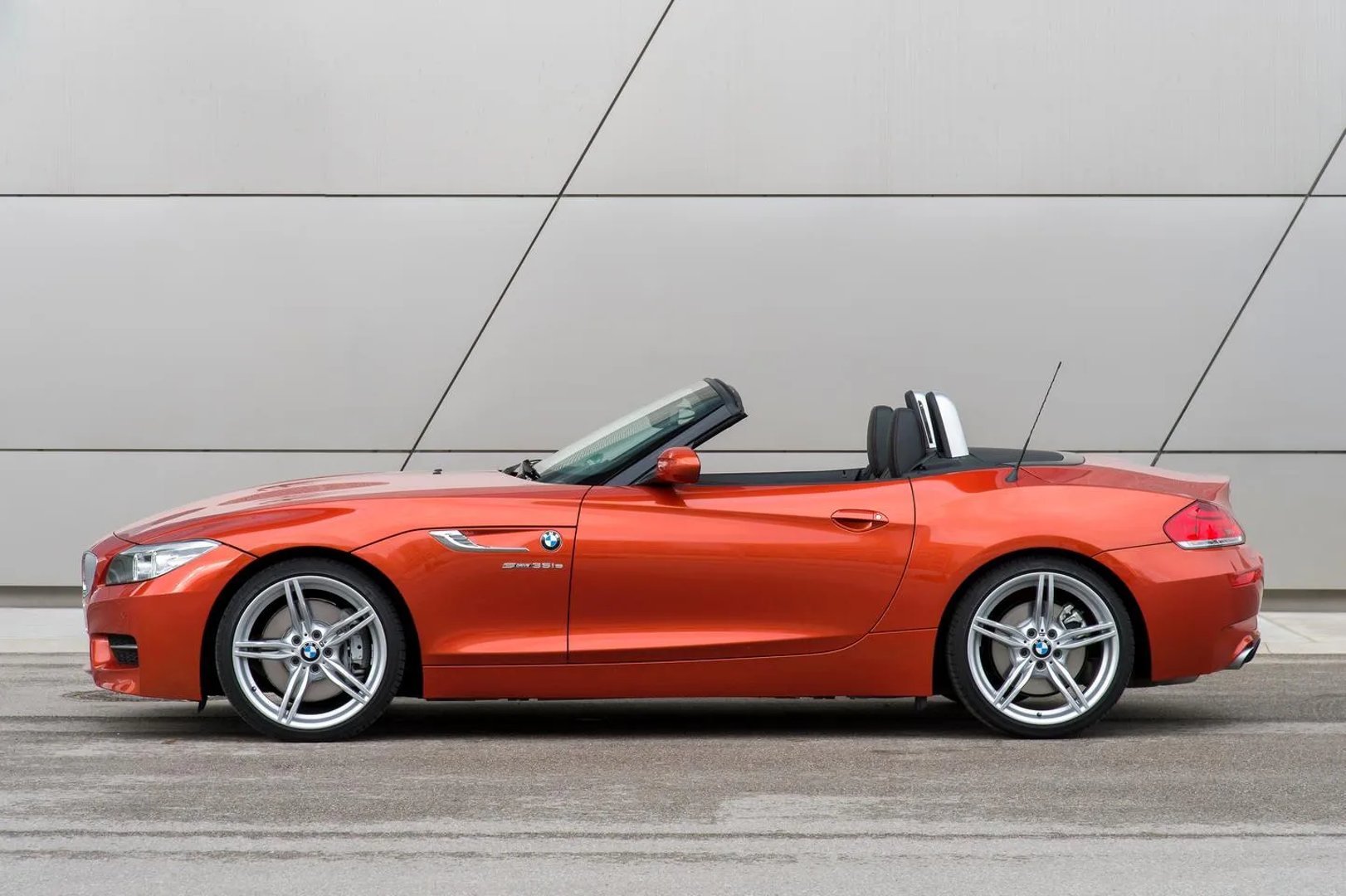 BMW_Z4_2_generation_restyling__Roadster__1.jpg