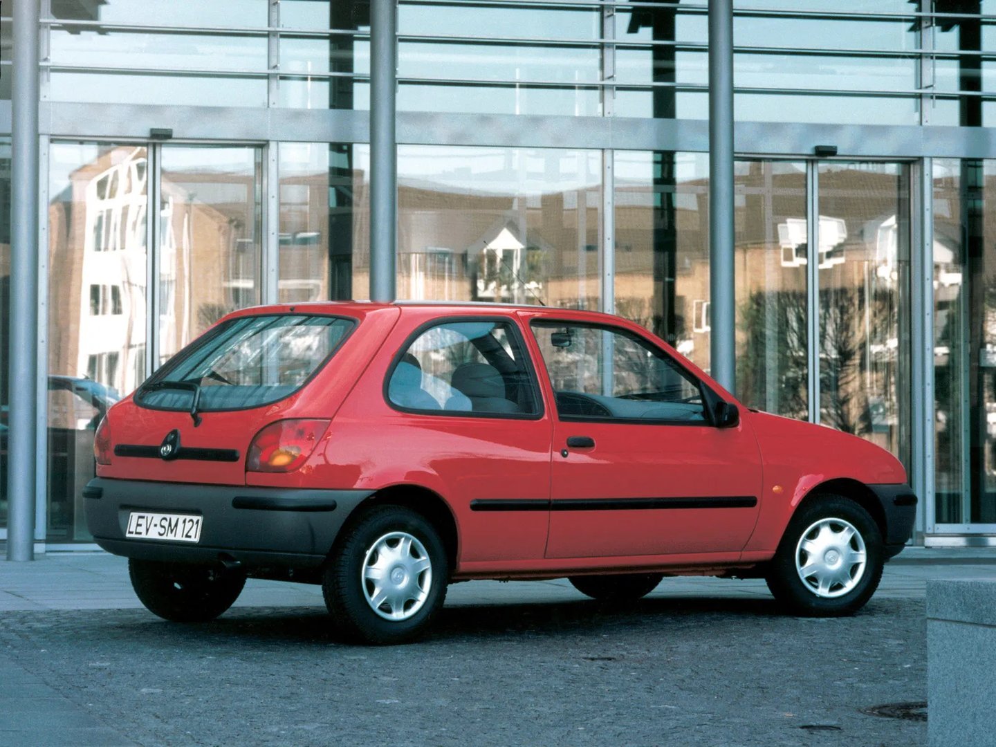 Mazda_121_3_generation__Mini_3-doors__1.jpg