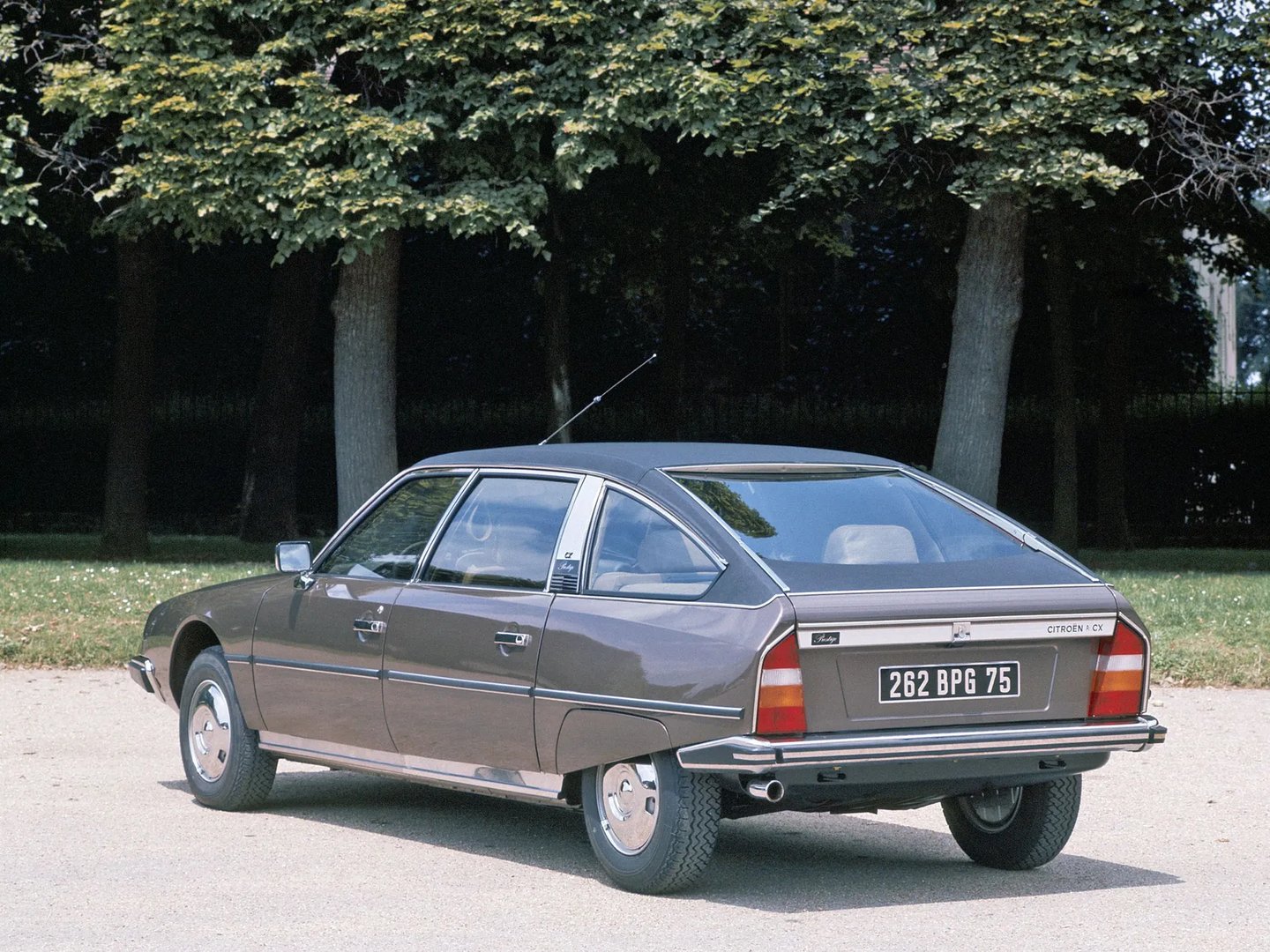 Citroen_CX_1_generation__Hatchback_5-door__10.jpg
