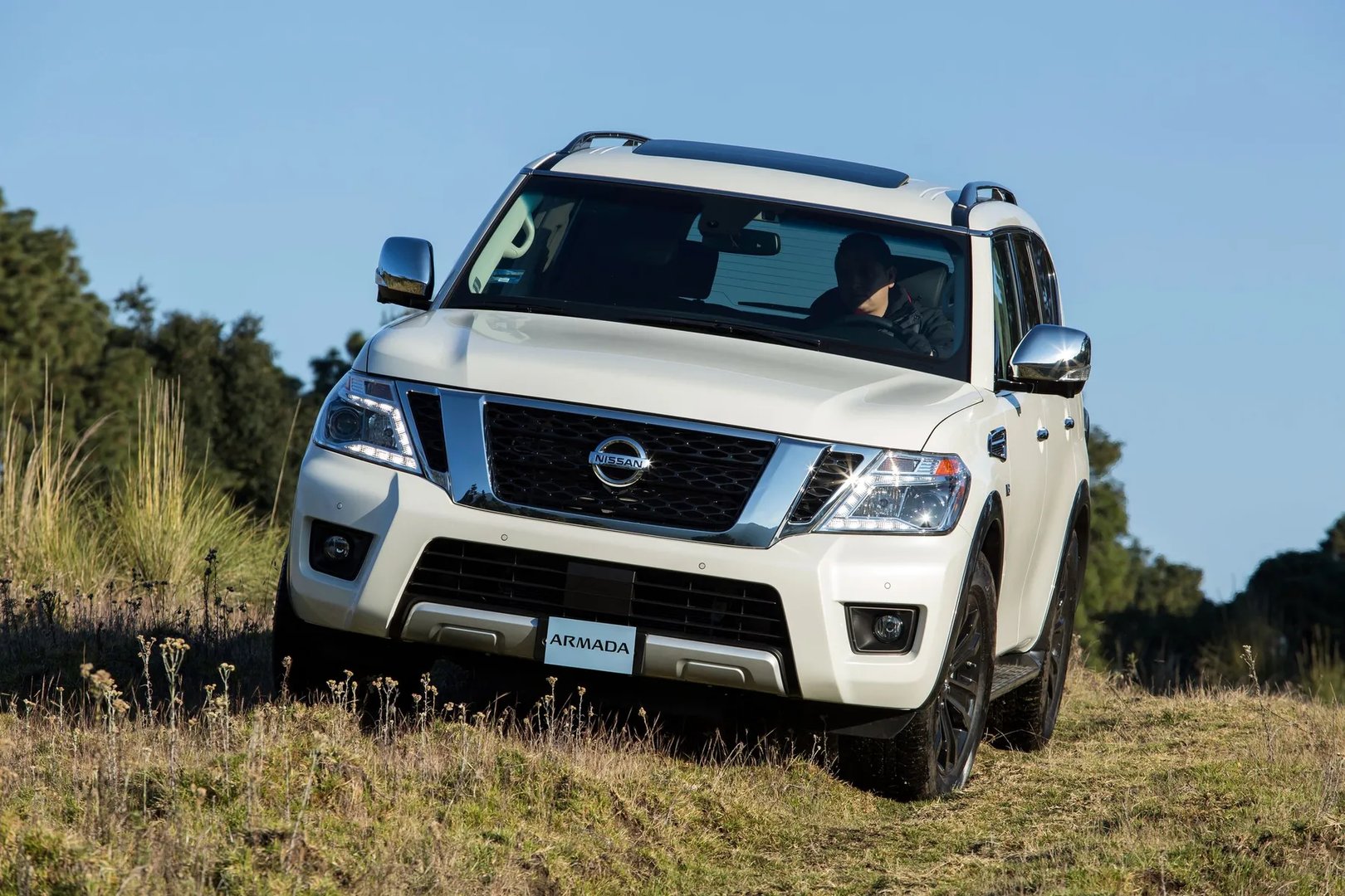 Nissan_Armada_2_generation__SUV_5-doors__3.jpg