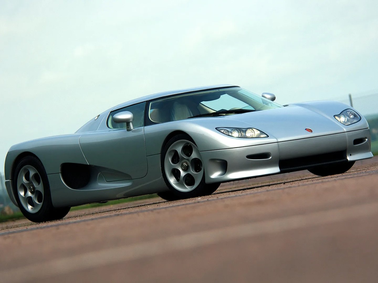 Koenigsegg_CC8S_1_generation__Coupe__4.jpg