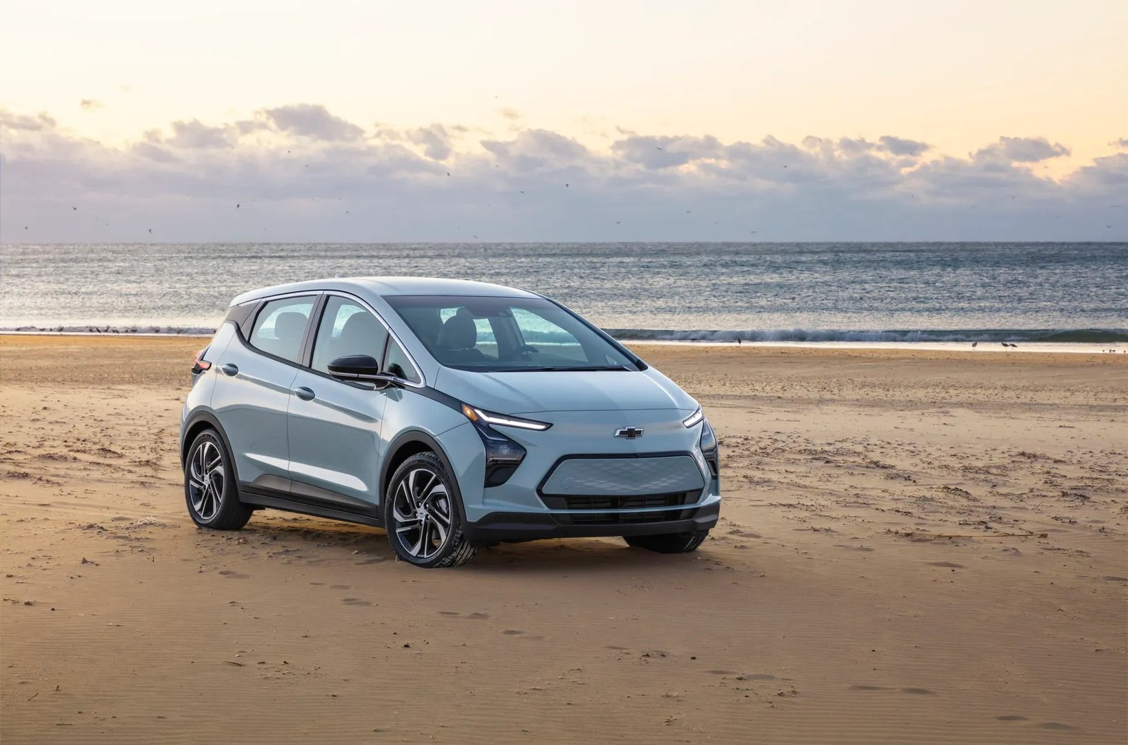 Chevrolet_Bolt_1_generation_restyling_1__Hatchback_5-door__7.jpg
