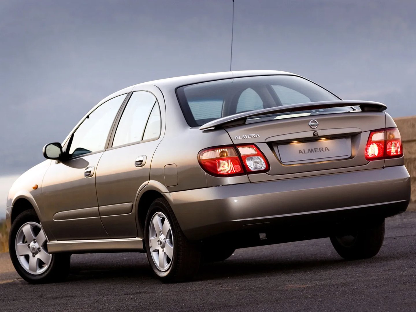 Nissan_Almera_2_generation_restyling__Sedan__2.jpg