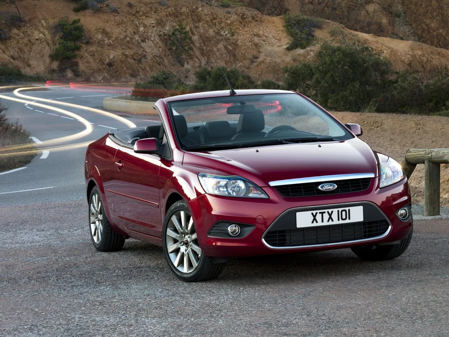 Ford_Focus_2_generation_restyling__Cabrio__3.jpg