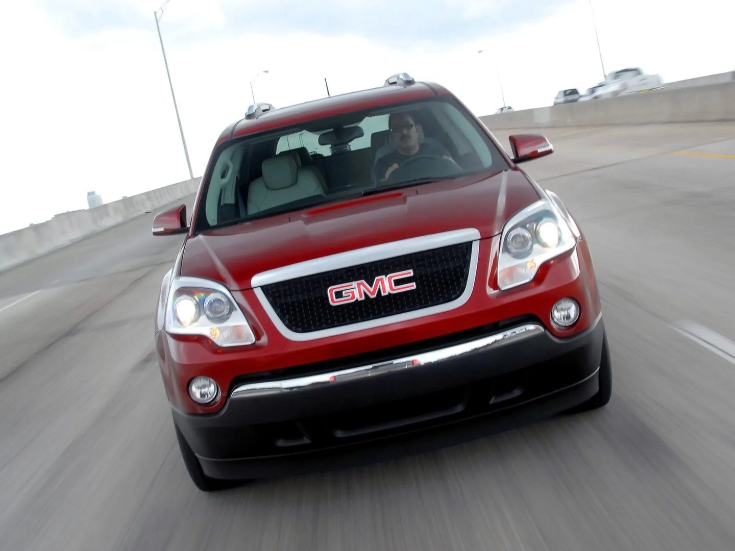 GMC_Acadia_1_generation__SUV_5-doors__12.jpg