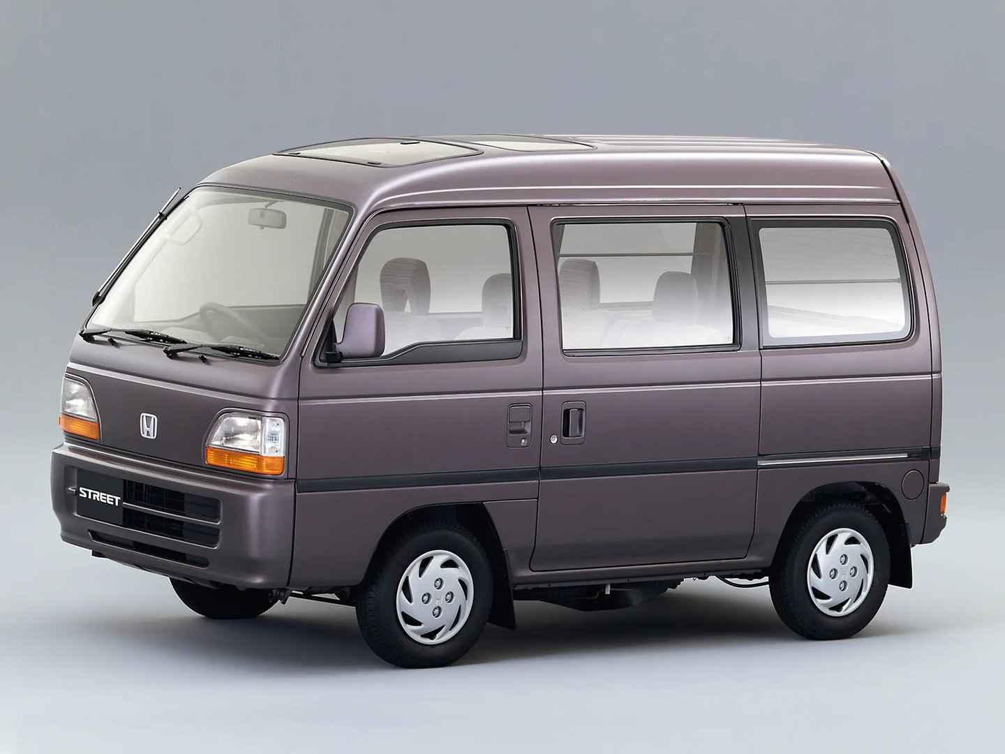 Honda_Street_2_generation_restyling__Microvan__3.jpg