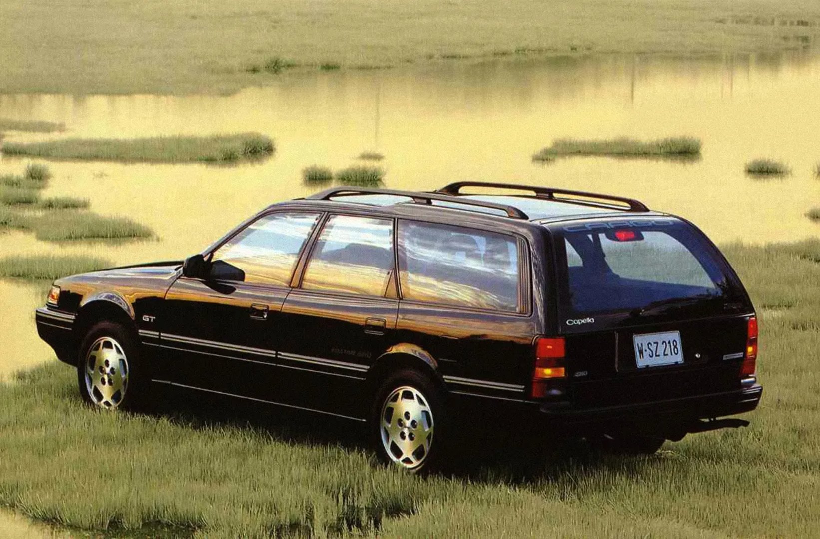 Mazda_Capella_4_generation__Estate_5-door__1.jpg