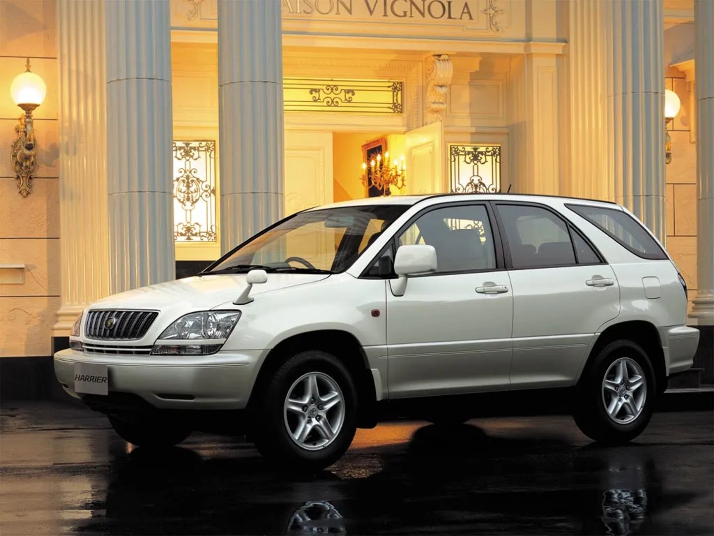 Toyota_Harrier_1_generation_restyling__SUV_5-doors__5.jpg