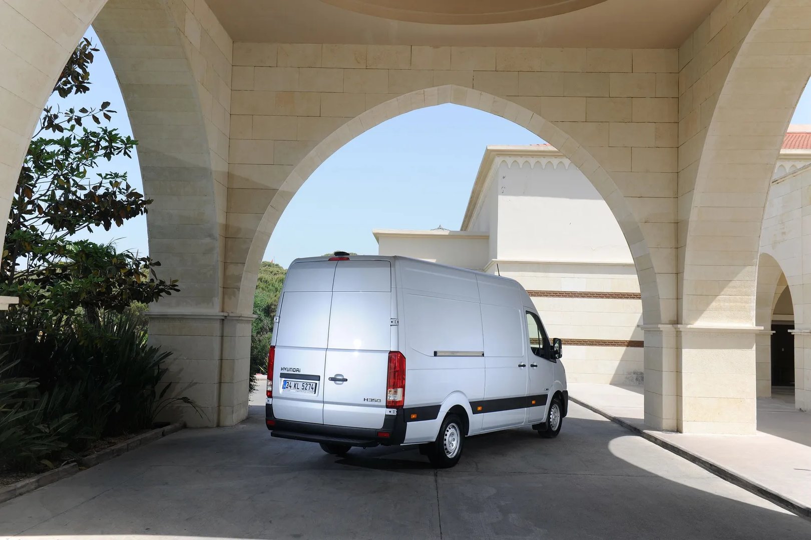 Hyundai_H350_1_generation__Van__9.jpg