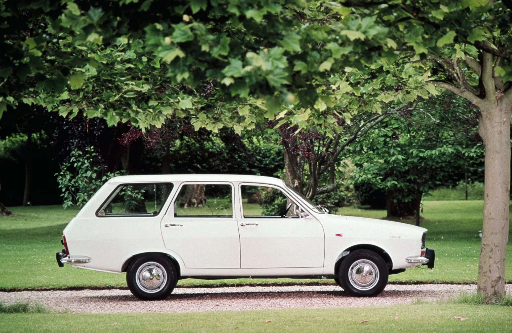 Renault_12_1_generation__Estate_5-door__2.jpg