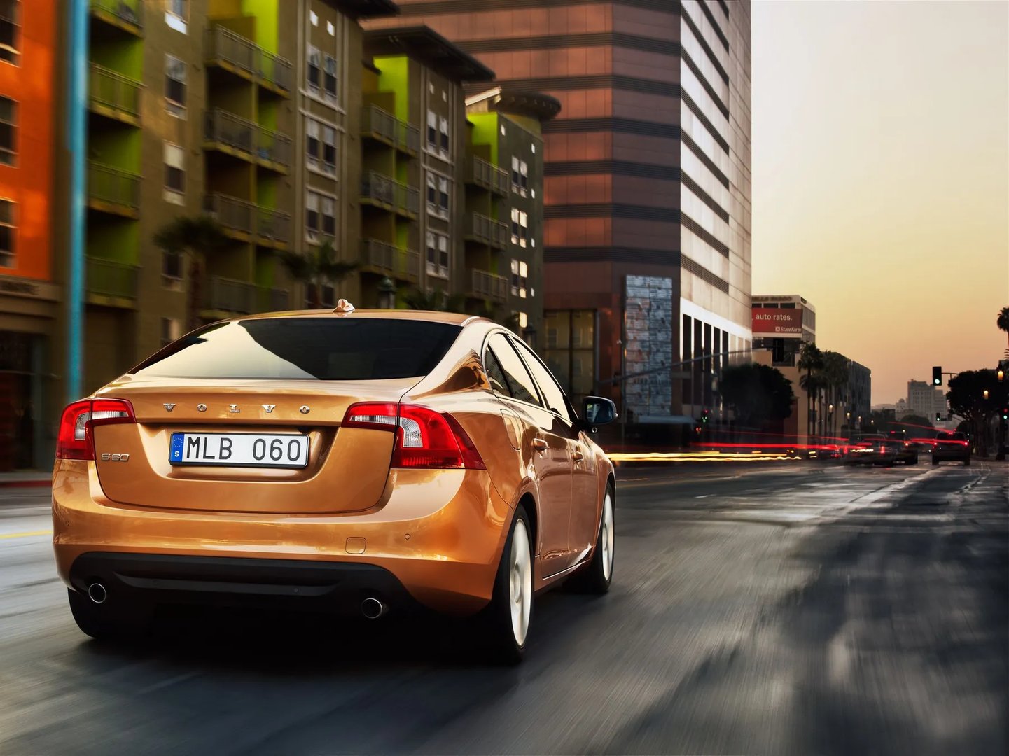 Volvo_S60_2_generation__Sedan__11.jpg