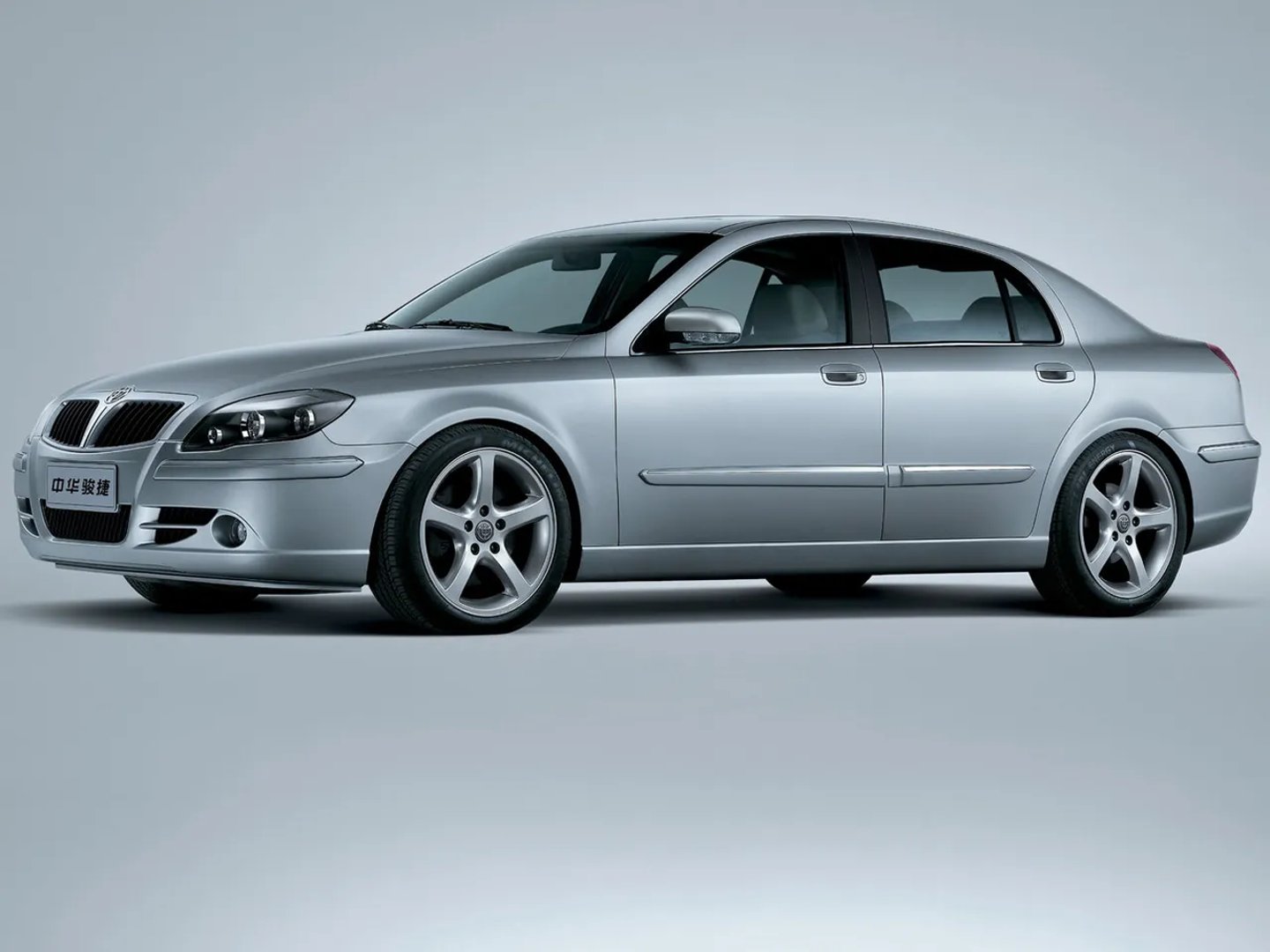 Brilliance_M2_(BS4)_1_generation__Sedan__9.jpg